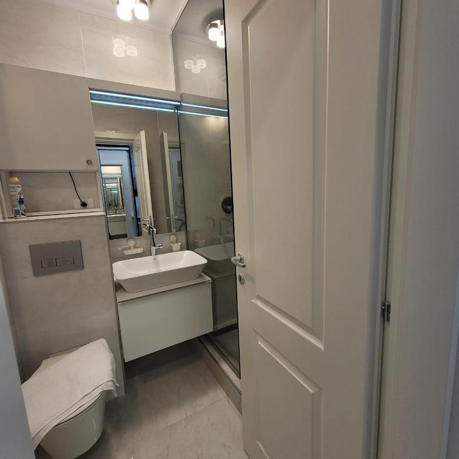 Studio 10 - Catedral Residence Bucharest - Free Parking Eksteriør billede
